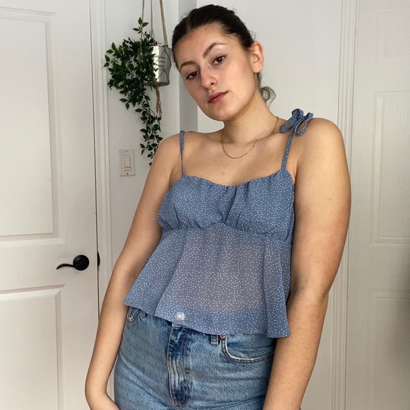 Cute blouse - Picture 4 of 6